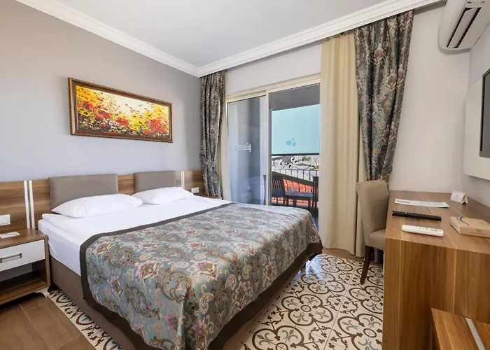 Crystal Aura Aqua Collection Hotel